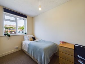 single room - click for photo gallery